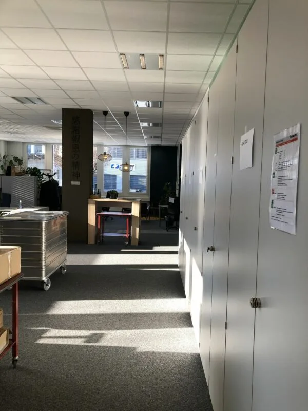 600 m² Büro, Showroom & Lager mit Laderampe - direkt an der Autobahn Rotkreuz, teilbar – Foto 8 von 23