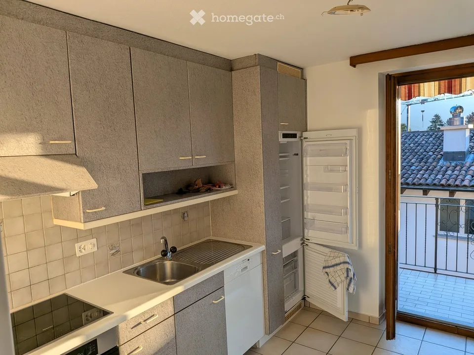 Giubiasco: 3.5 Zimmer mit Balkon und Garage, sofort verfügbar – Foto 3 von 5