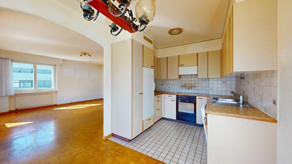 Appartement confortable avec un grand potentiel de conception dans un emplacement central – photo 4 sur 8