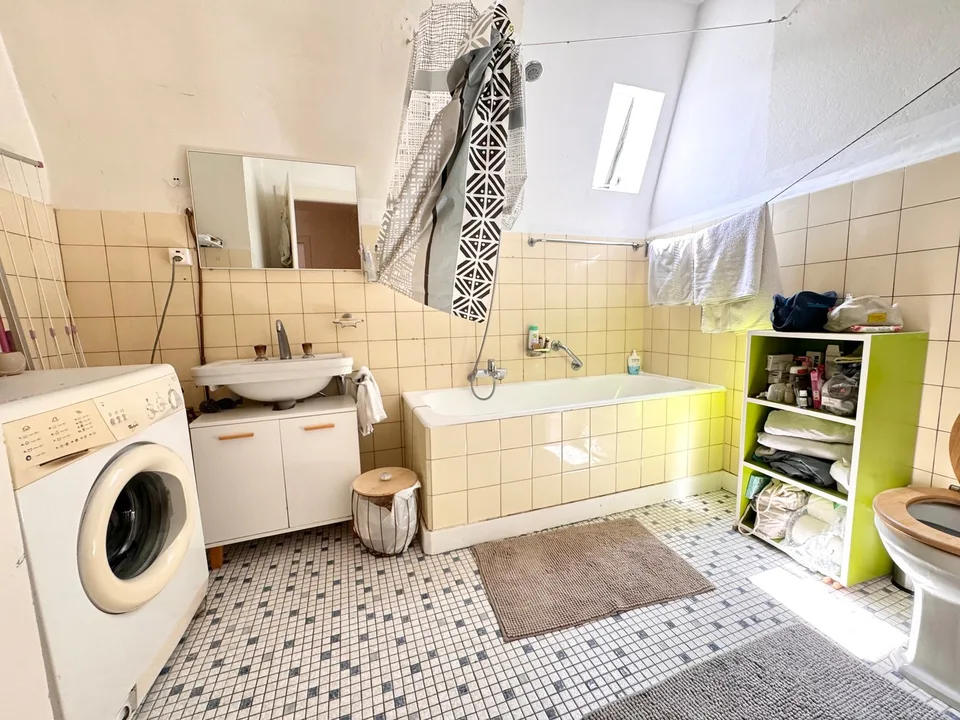 Charmantes 2-Zimmer-Wohnung nur wenige Schritte vom See entfernt – Foto 5 von 8