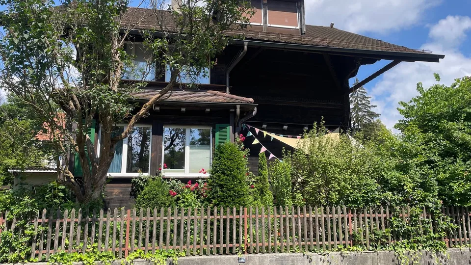 Charmante 4-Zimmer-Altbauwohnung mit Balkon in Bern-Bethlehem – Foto 11 von 12