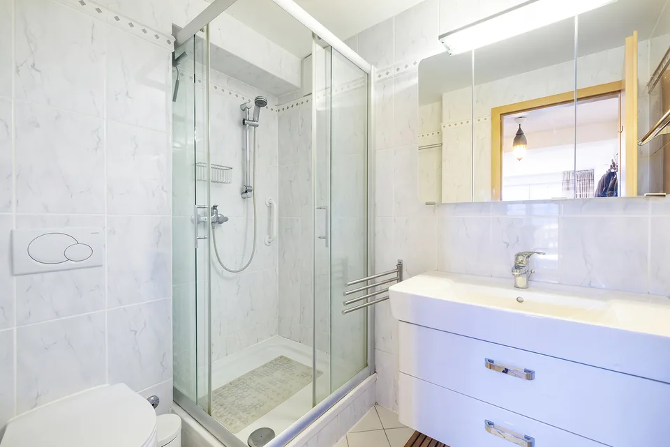 Meraviglioso appartamento di 4.5 locali di alta classe nel cuore del villaggio – foto 11 di 13