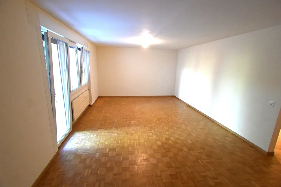 Zweieinhalb-Zimmer-Wohnung mit Terrasse in Neuchâtel – Foto 5 von 12