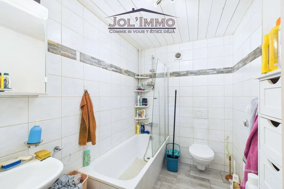 Kleines renoviertes Gebäude - 3 Wohnungen in Vendlincourt – Foto 10 von 13