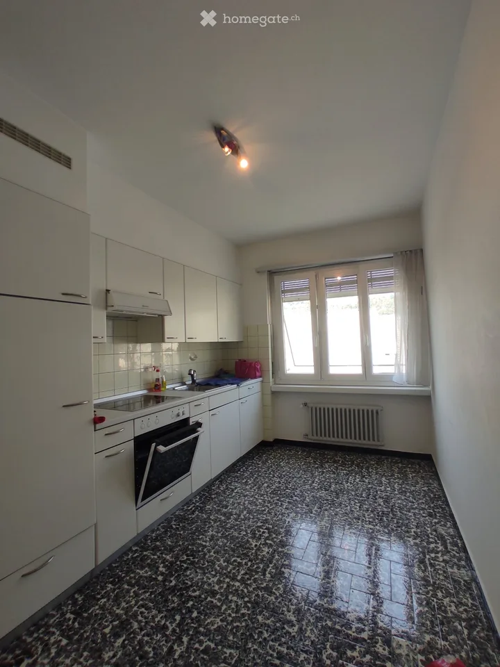Komfortables 2,5-Zimmer-Apartment im Zentrum von Mendrisio – Foto 2 von 5