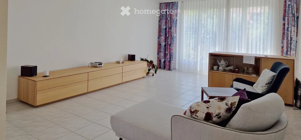 Appartamento giardino di 4,5 locali con camino e due posti auto sotterranei a Effretikon – foto 4 di 25