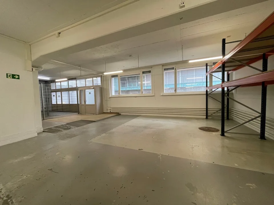 Workshop and storage space with delivery in walking distance to the train station – photo 7 of 13