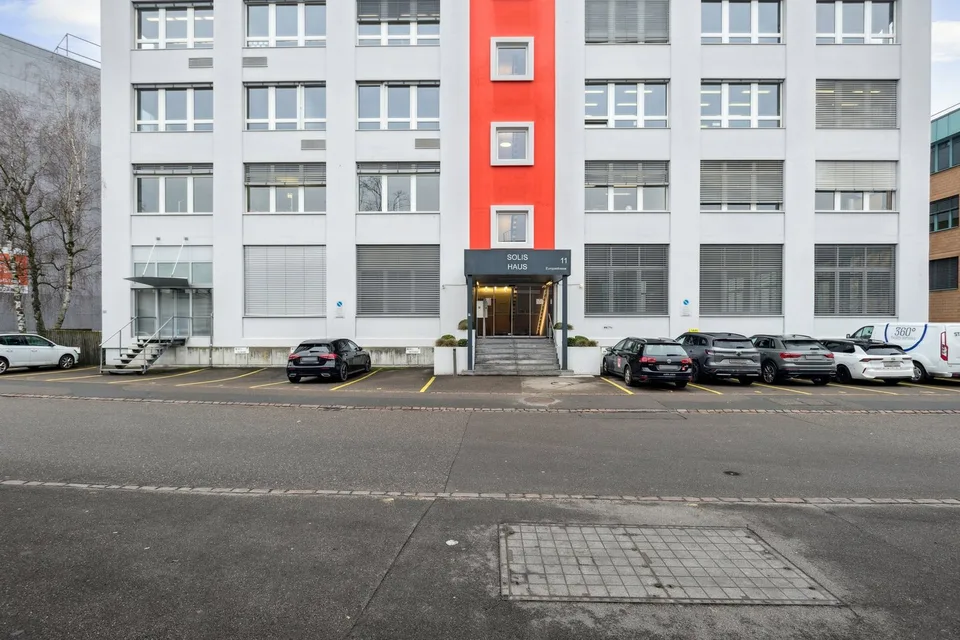 Workshop and storage space with delivery in walking distance to the train station – photo 2 of 13