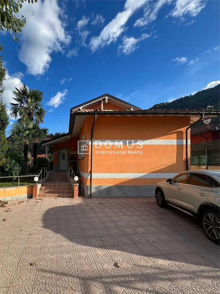 Villa indépendante avec jardin, taverne et garage à Lavena Ponte Tresa – photo 12 sur 13