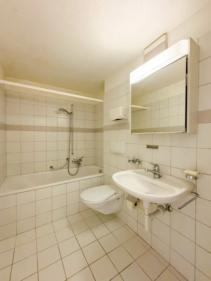 Casa con balcone e giardino – foto 5 di 23
