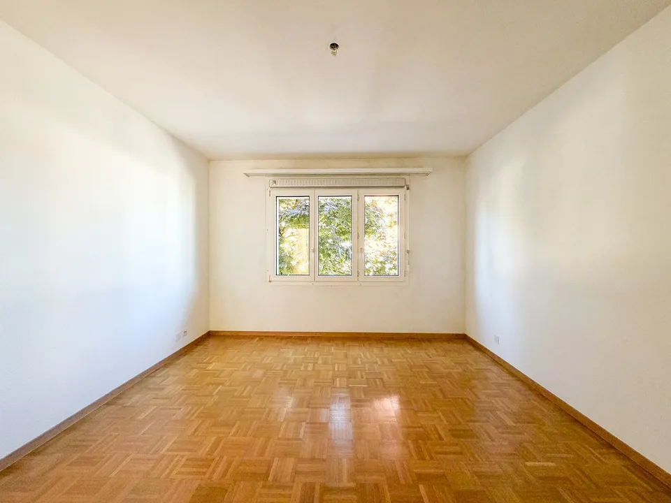 Casa con balcone e giardino – foto 10 di 23