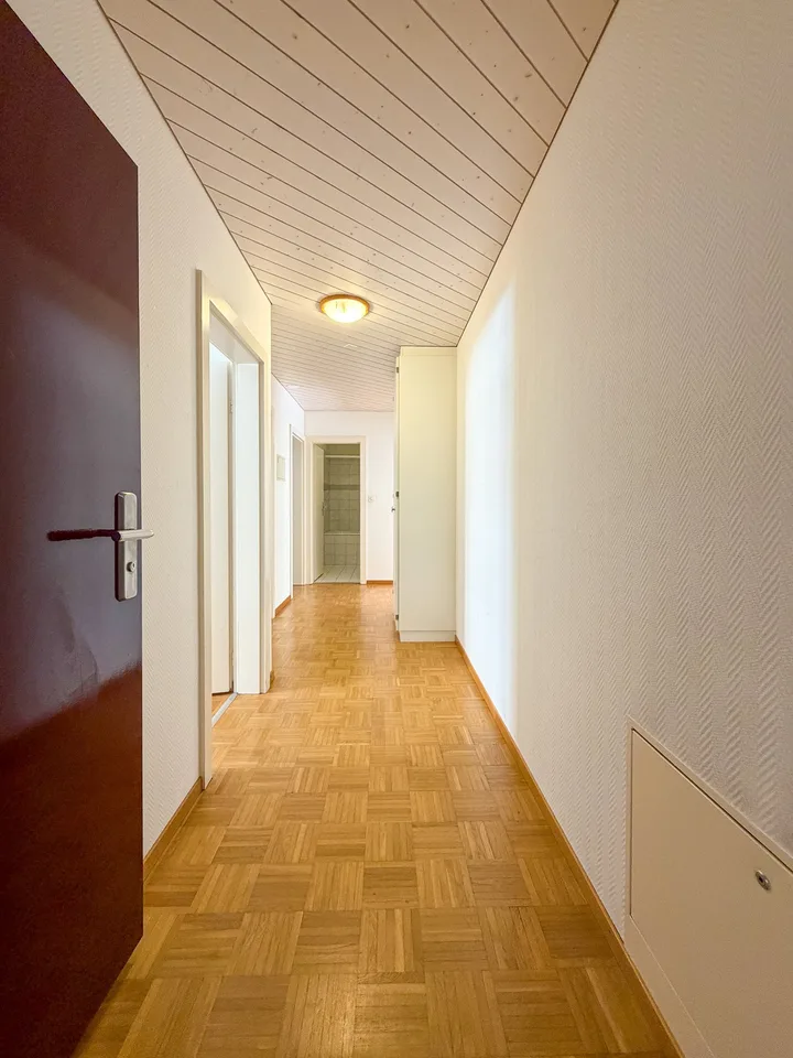 Casa con balcone e giardino – foto 12 di 23