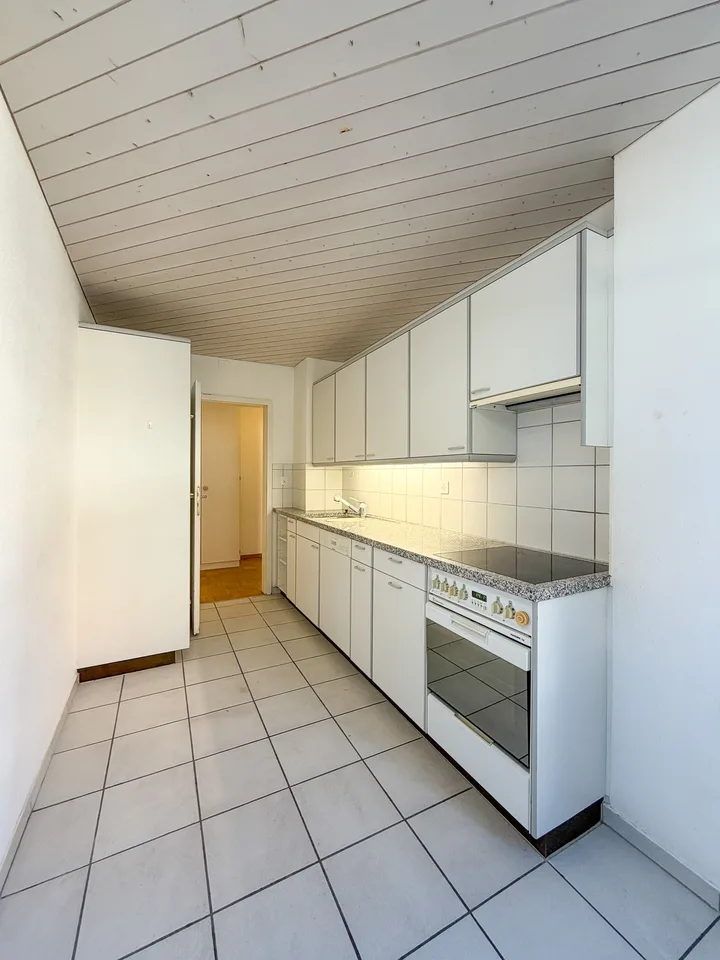 Casa con balcone e giardino – foto 7 di 23