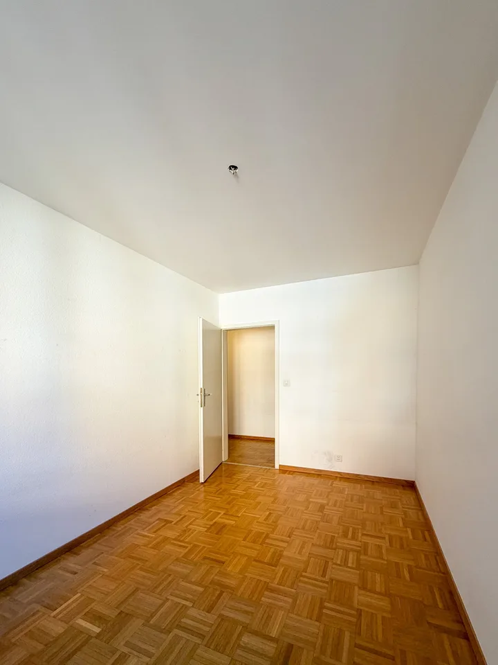 Casa con balcone e giardino – foto 8 di 23