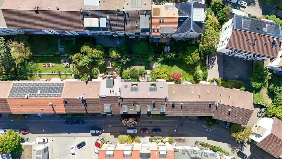 Casa con balcone e giardino – foto 23 di 23