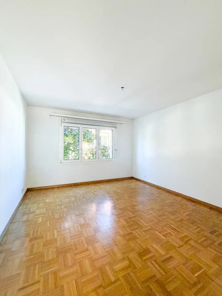 Casa con balcone e giardino – foto 9 di 23