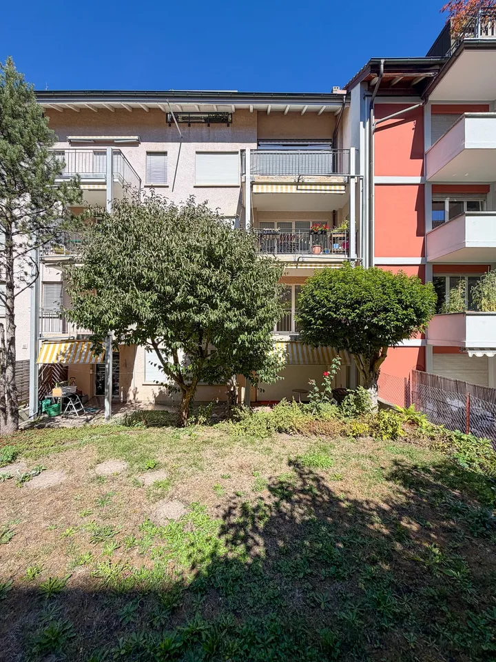 Casa con balcone e giardino – foto 19 di 23