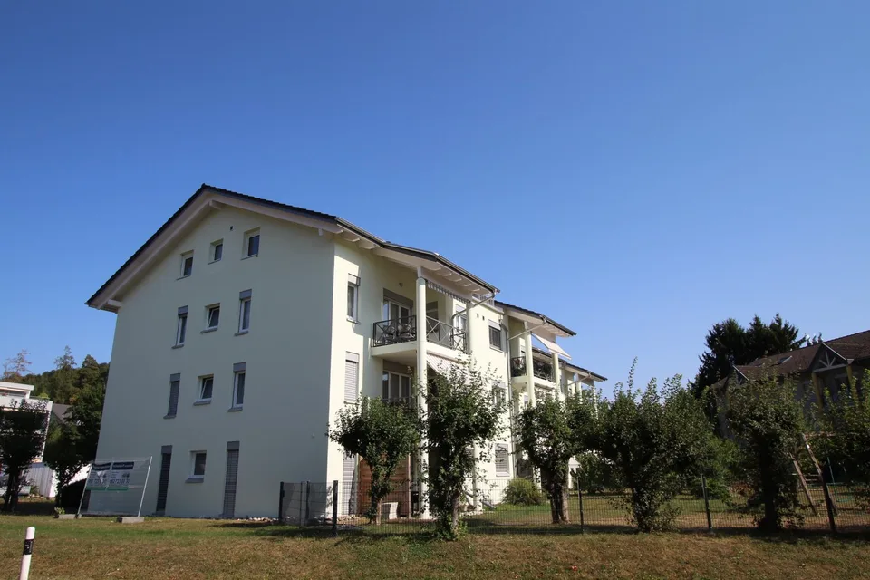 Appartement 3.5 pièces avec balcon et tour de buanderie privée – photo 18 sur 23