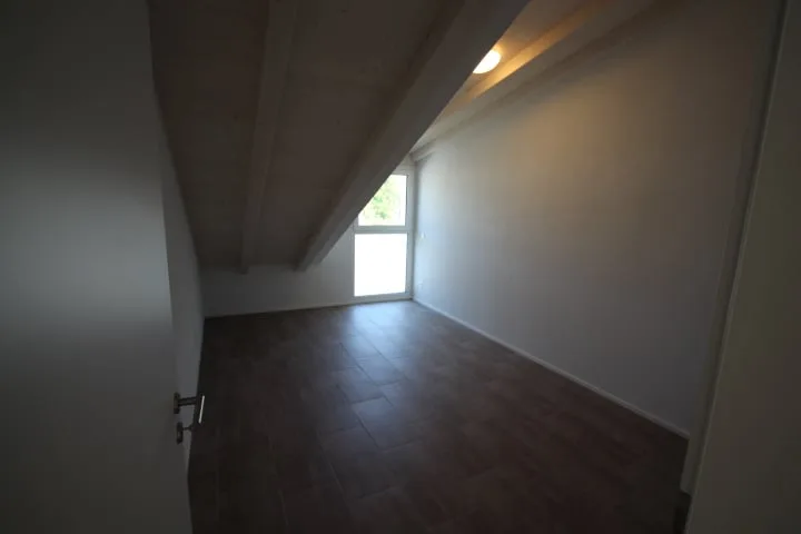Appartement 3.5 pièces avec balcon et tour de buanderie privée – photo 9 sur 23