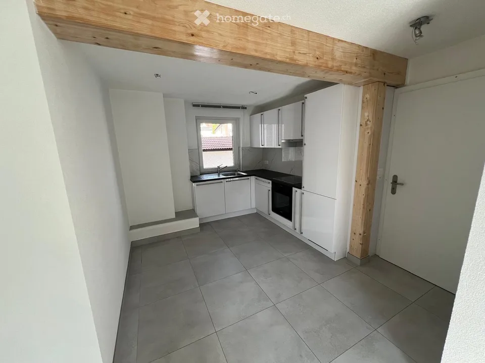ZU VERMIETEN: 3-ZIMMER-WOHNUNG GANZ RENOVIERET – Foto 2 von 11