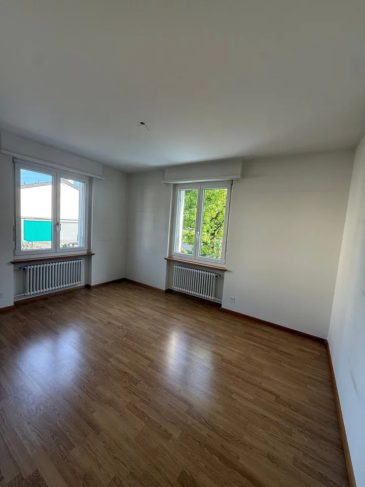 Helle 4-Zimmer-Wohnung mit Balkon in Pratteln – Foto 8 von 13