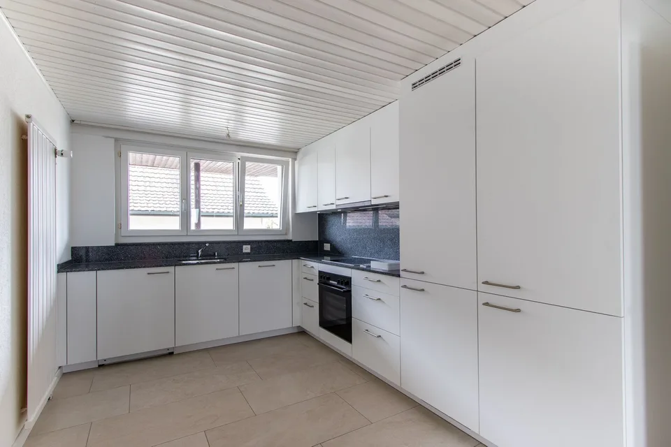 Incantevole appartamento di 3 locali in un edificio storico nella tranquilla Merlach – disponibile immediatamente – foto 6 di 12
