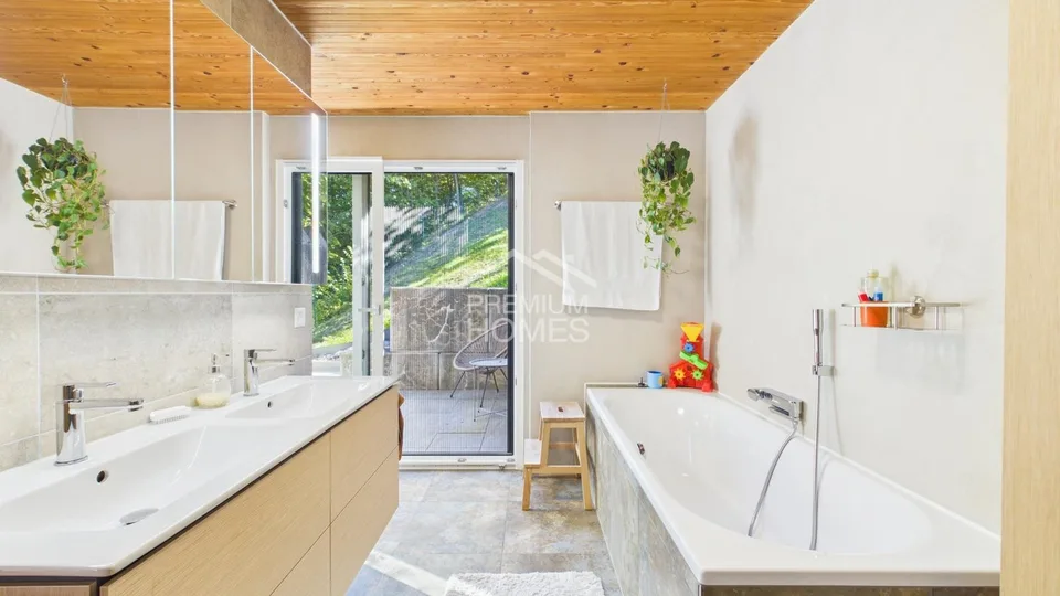 A piece of paradise with panoramic views – photo 6 of 13