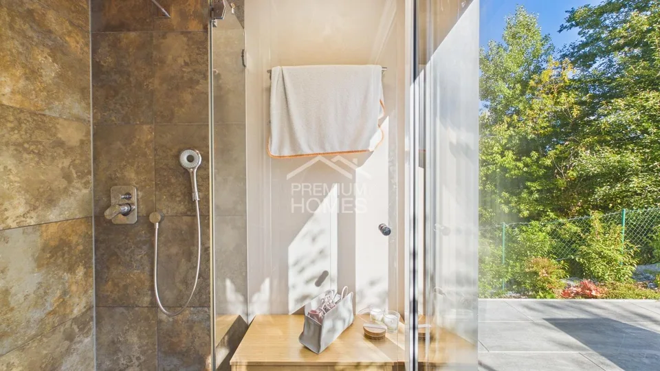 A piece of paradise with panoramic views – photo 7 of 13
