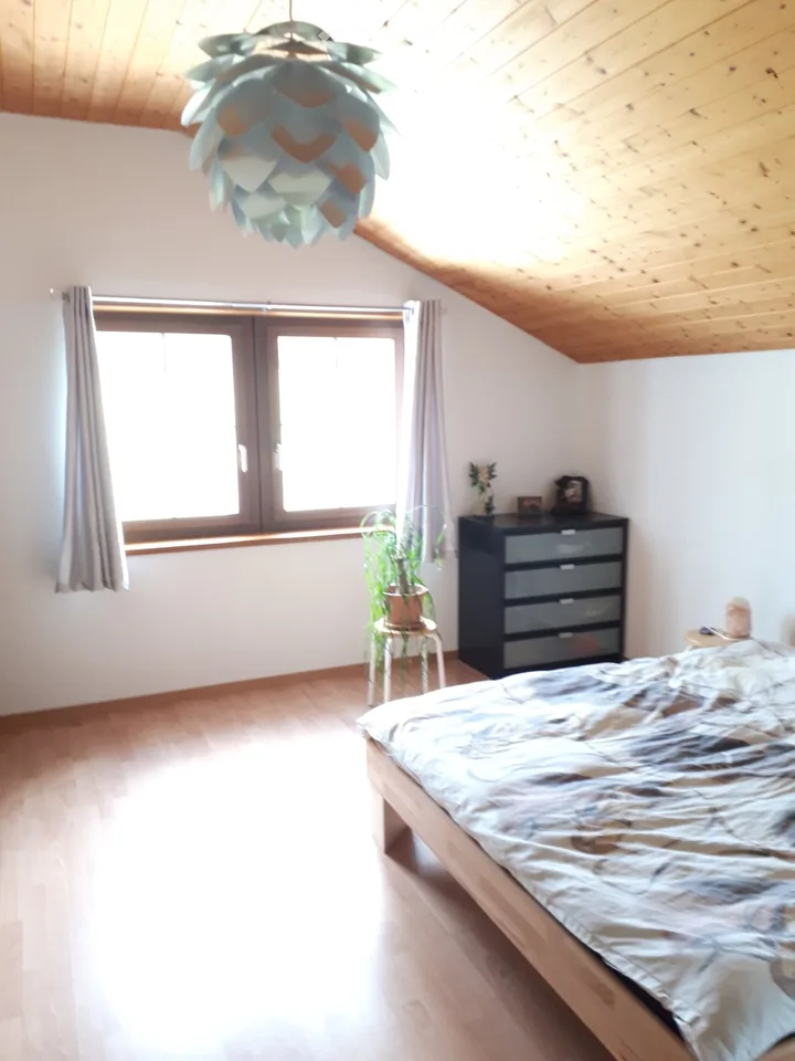 Dreigeschossige Wohnung 140m2 – Foto 3 von 5