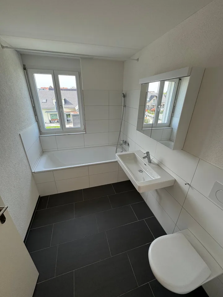 Charmante 4.5-Zimmer-Dachwohnung in Berg TG – Modern, ruhig und familienfreundlich – Foto 9 von 19