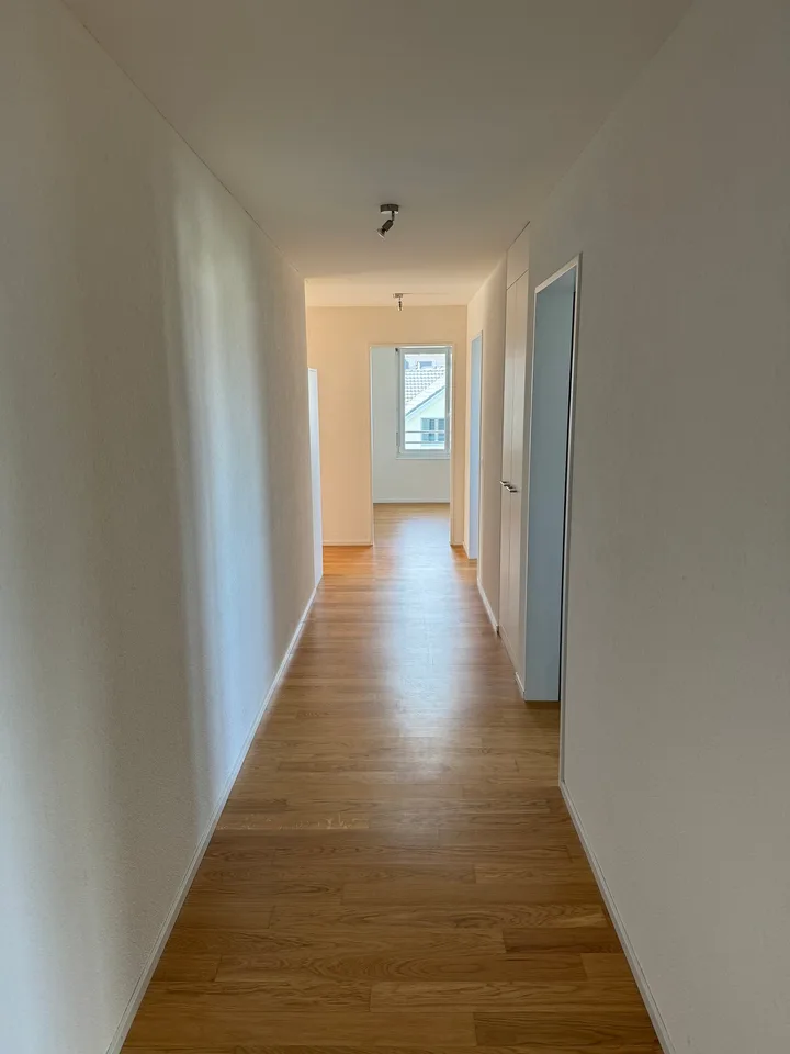 Charmante 4.5-Zimmer-Dachwohnung in Berg TG – Modern, ruhig und familienfreundlich – Foto 5 von 19