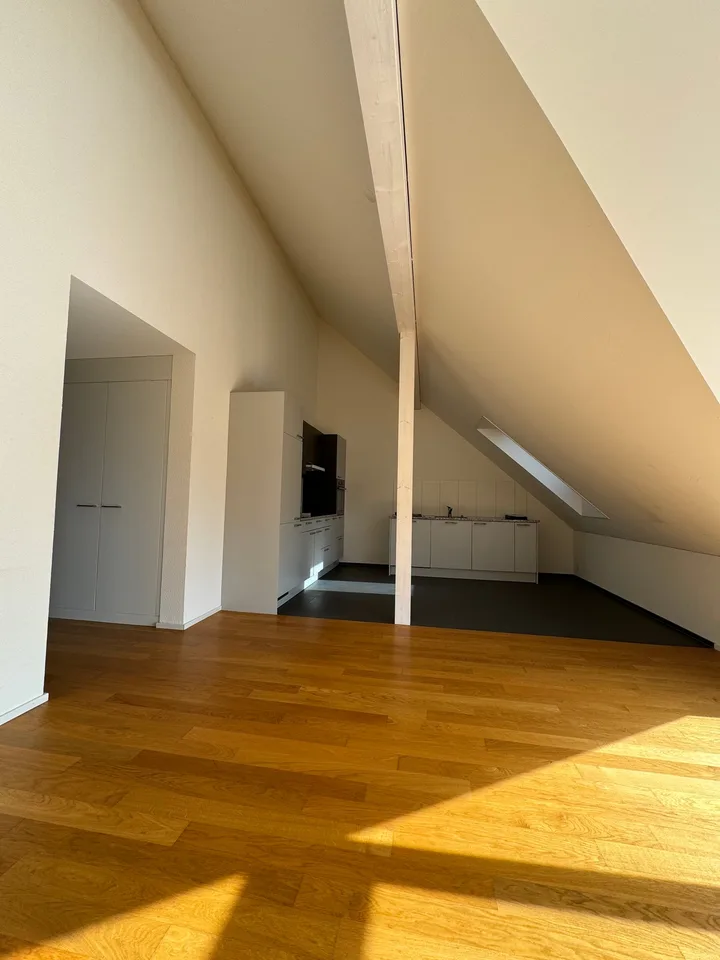 Charmante 4.5-Zimmer-Dachwohnung in Berg TG – Modern, ruhig und familienfreundlich – Foto 14 von 19