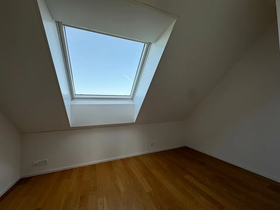 Charmante 4.5-Zimmer-Dachwohnung in Berg TG – Modern, ruhig und familienfreundlich – Foto 10 von 19