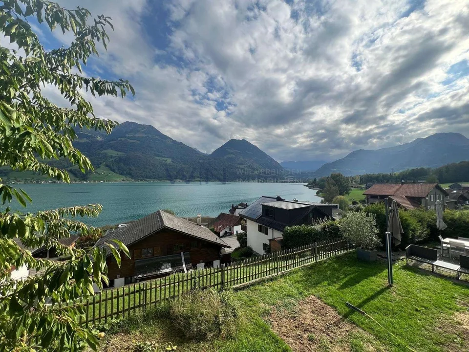 Costruzione in legno massiccio nuova con vista sul lago di Sarnen – foto 8 di 8