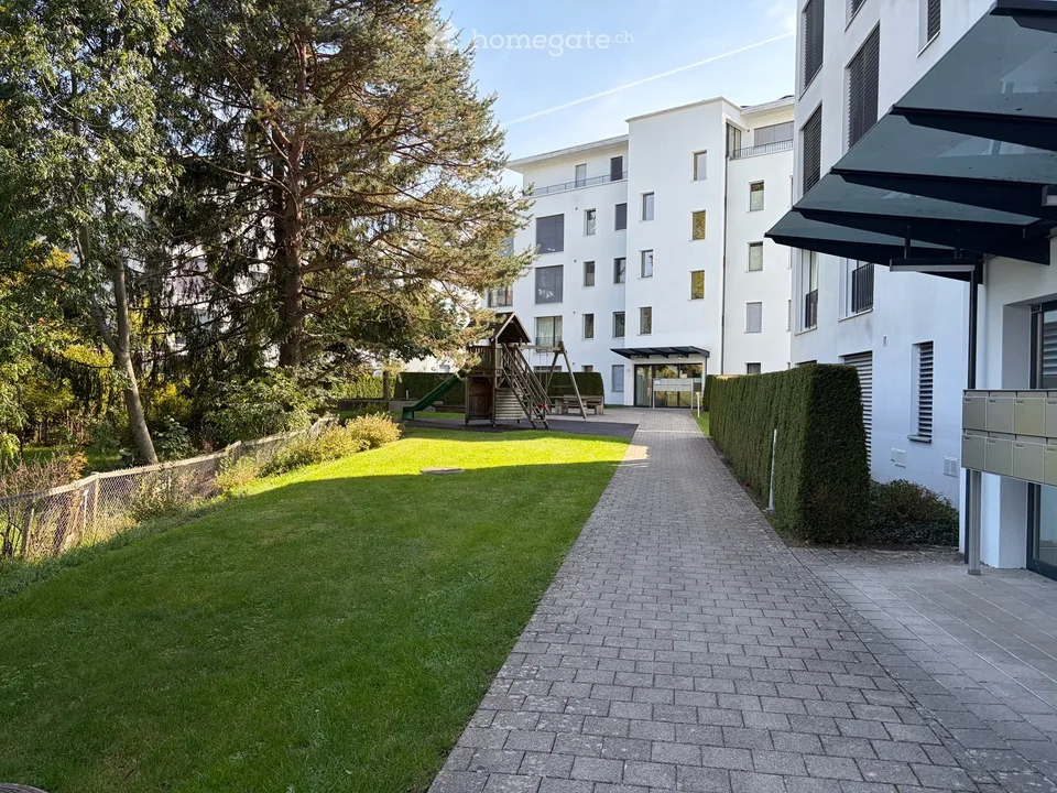 5.5 Zimmer Gartenwohnung in Unterägeri – Foto 1 von 17