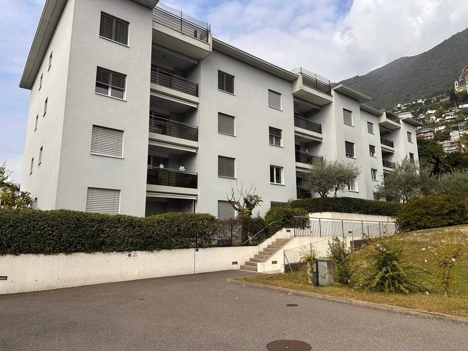 Minusio – appartamento con 2 giardini e 2 terrazze, a due passi dalle scuole – foto 20 di 21