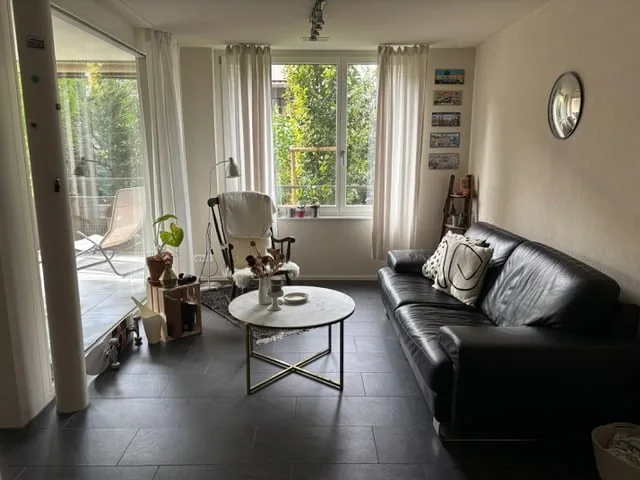 Gemütliche 2.5 Zimmerwohnung an top Lage – Foto 3 von 8