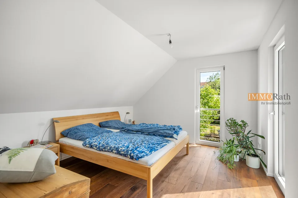 IMMORath.de Architektenhaus mit angelegtem Garten und großzügigem Gr – Foto 8 von 13