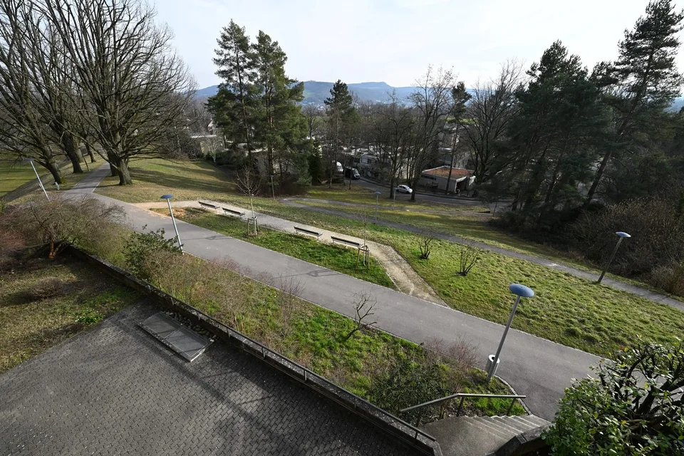 Gepflegte 5.5-Zimmer-Wohnung mit Fernsicht im Baurecht auf dem Bruderholz – Foto 16 von 20
