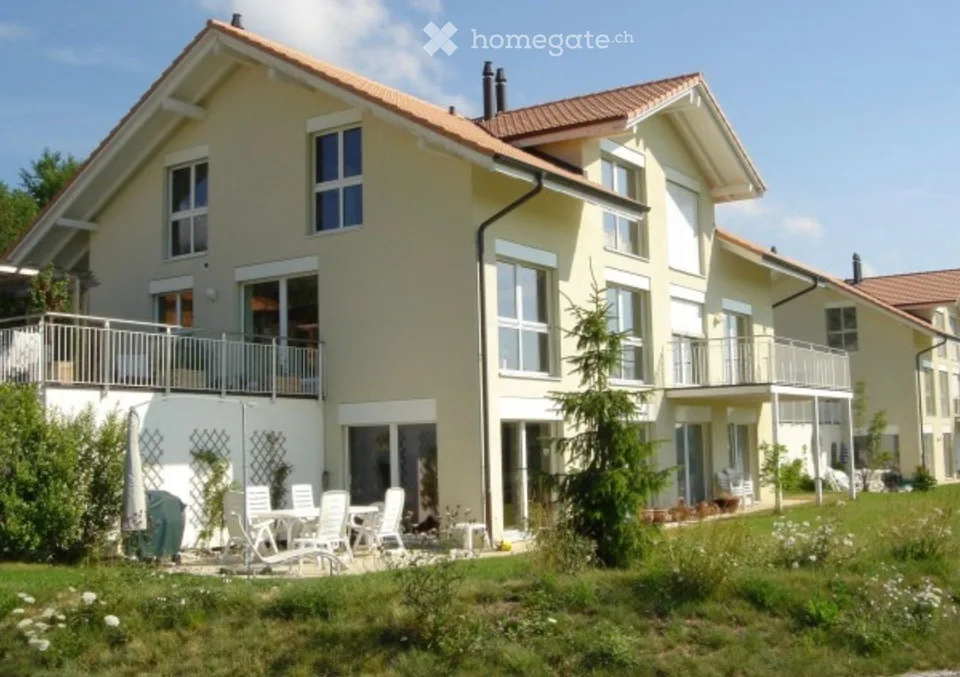 Duplex-Wohnung mit 5.5 Zimmern – Foto 2 von 5