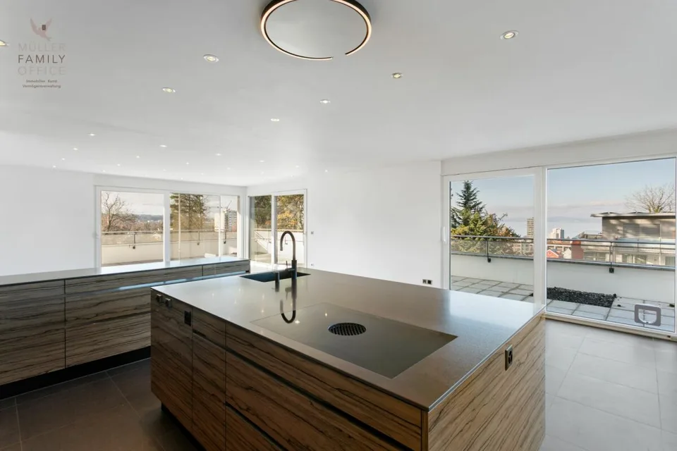 Eleganza tranquilla con vista - Appartamento in attico di 5 1/2 locali con vista sul lago di Costanza – foto 9 di 13