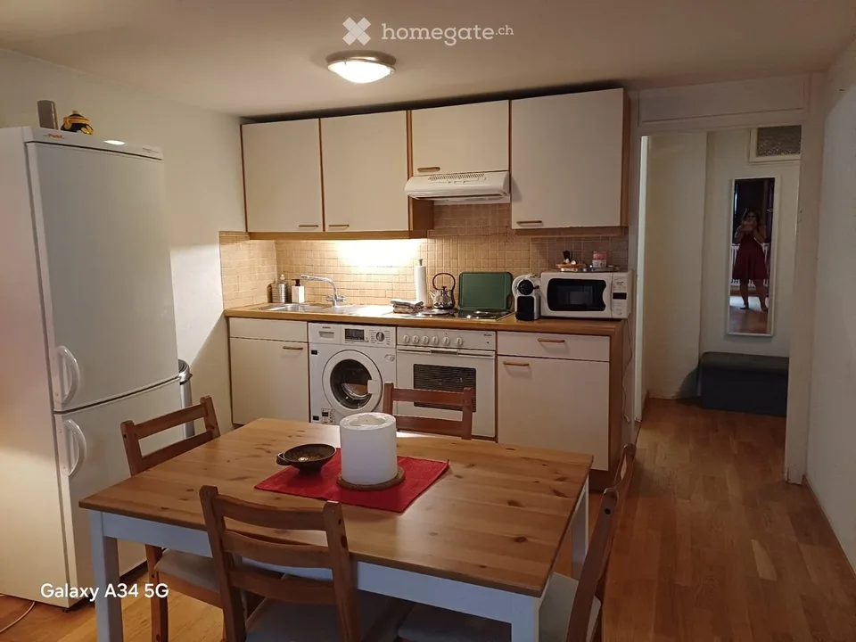 Studio für langfristige Vermietung in der Altstadt von Genf – Foto 2 von 5