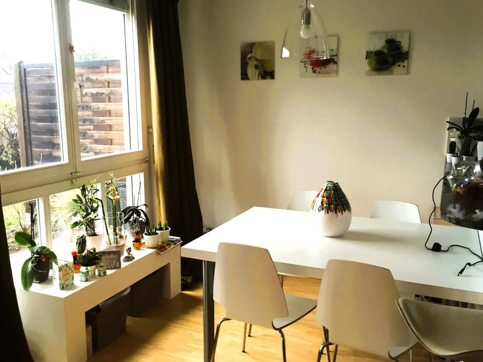 Charmant appartement 2.5 pièces avec espace de séjour à Zürich Hottingen – photo 3 sur 8