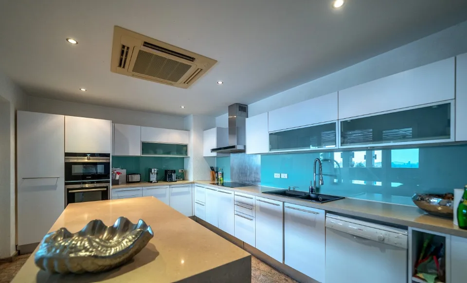Traumhafte Villa an Top-Lage in Pattaya, Thailand – Foto 13 von 21