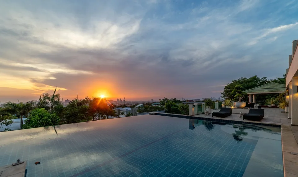 Traumhafte Villa an Top-Lage in Pattaya, Thailand – Foto 6 von 21