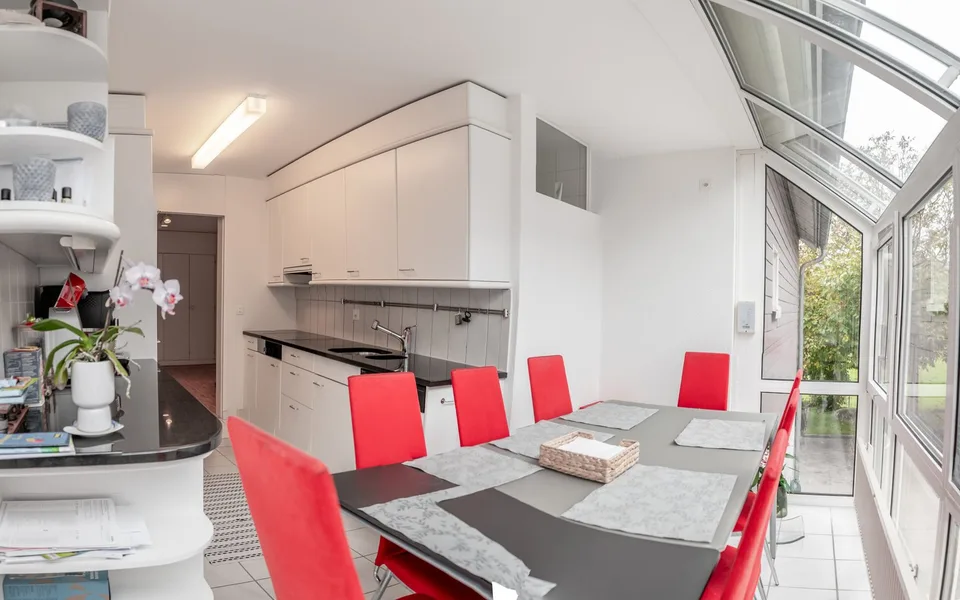 Ampio appartamento di 4,5 locali con vista a Kirchlindach – foto 14 di 26