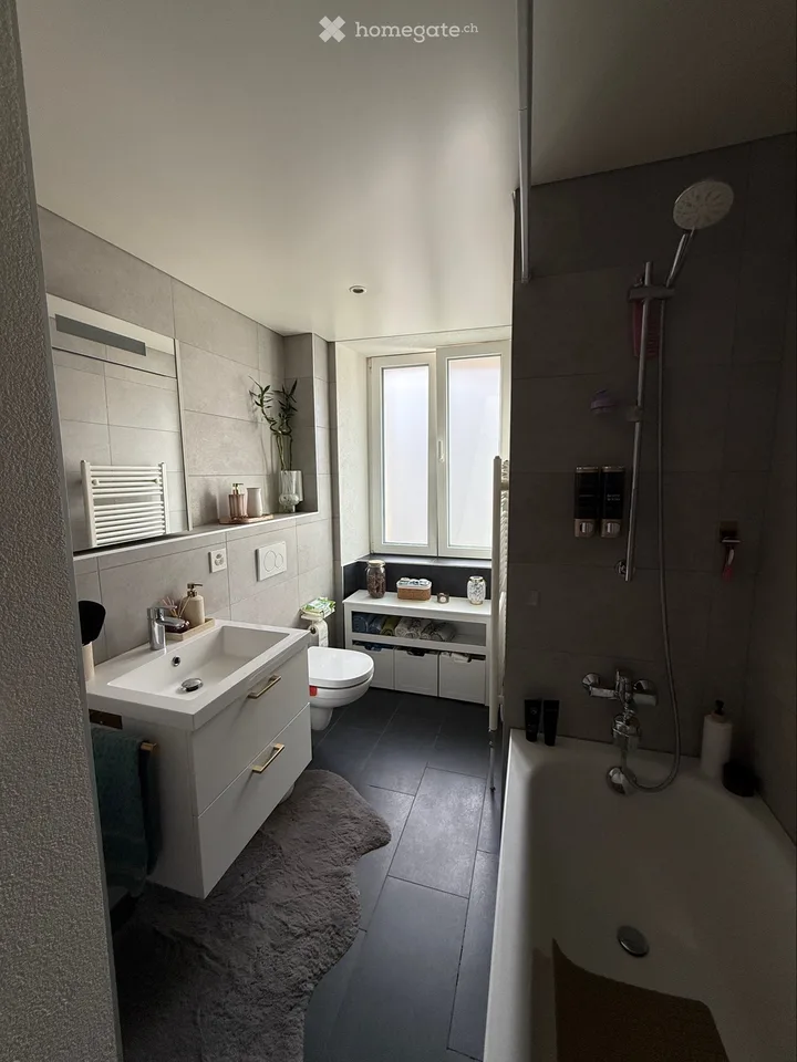 Wohnung 3,5 Zimmer in La Chaux-de-Fonds Mit Garage – Foto 3 von 5