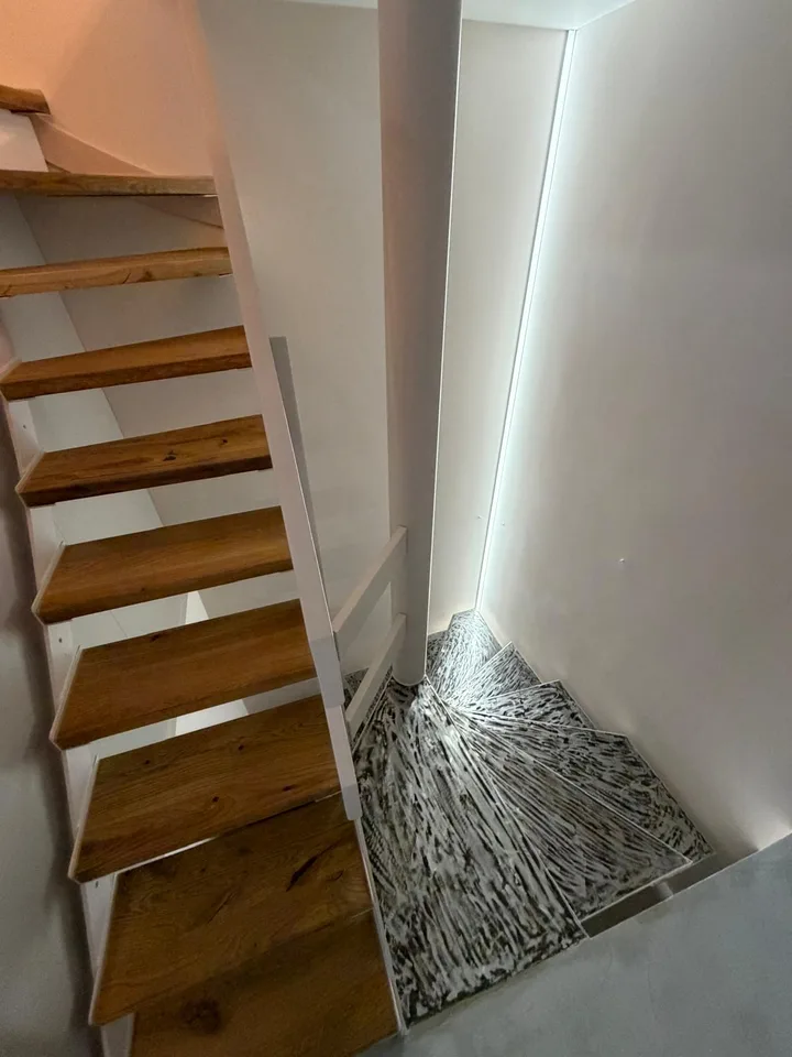 Moderne 4.5-Zimmer-Duplex-Wohnung mit Bergblick in Rigi Kaltbad – Foto 11 von 12