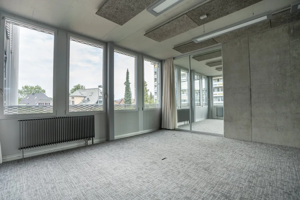 Spazi aziendali nel centro di Köniz - moderni - centrali - parcheggi sufficienti – foto 20 di 23