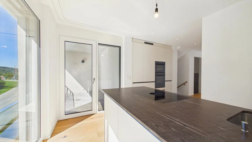 Grosszügige Duplex-Gartenwohnung mit viel Raum für eigene Ideen – Foto 4 von 11